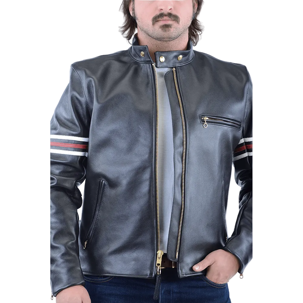 Hausjacket mat wäisse Sträifen